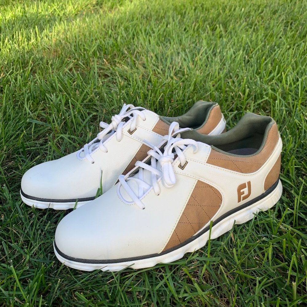 FootJoy (FJ) Men's Golf Shoes